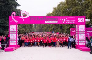 Oltre 23.000 persone alla PittaRosso Pink Parade a Milano per sostenere la ricerca PittaRosso Pink Parade